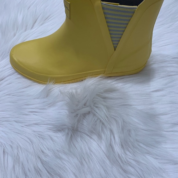 London Fog Rain Boots - Picture 8 of 12